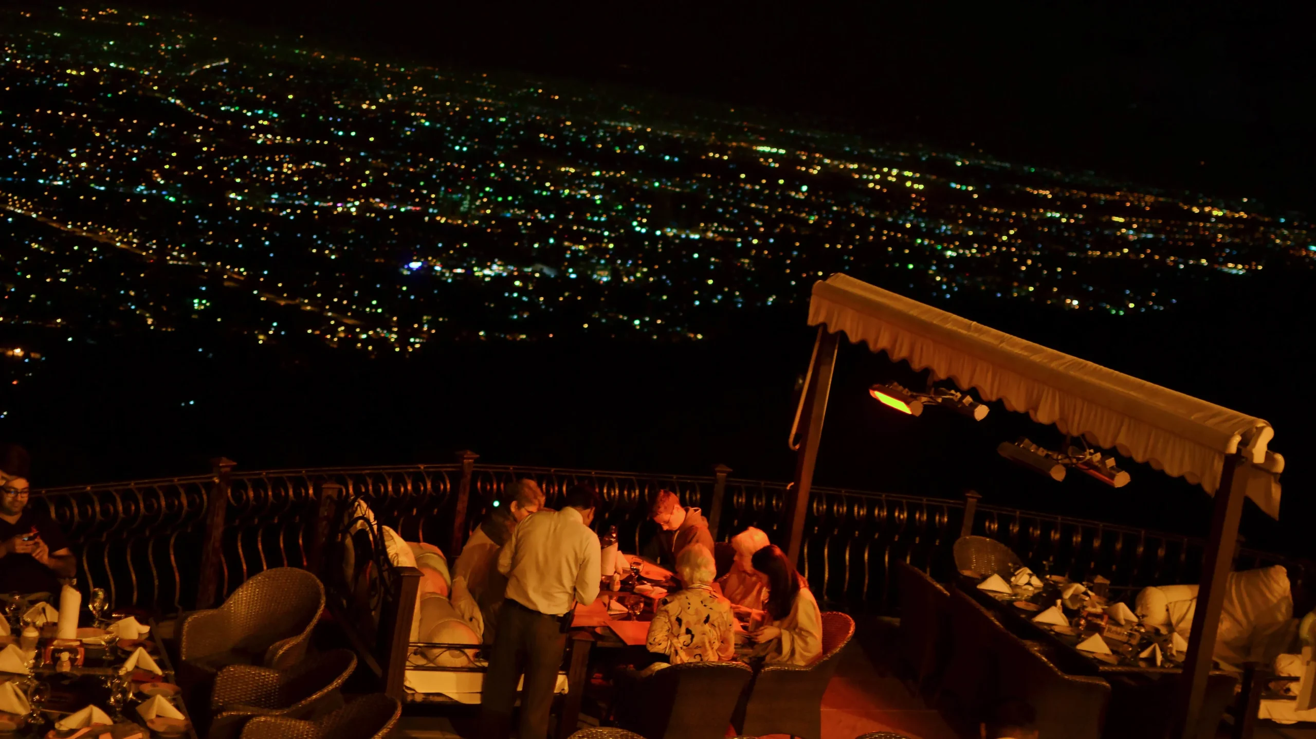 monal islamabad reservation